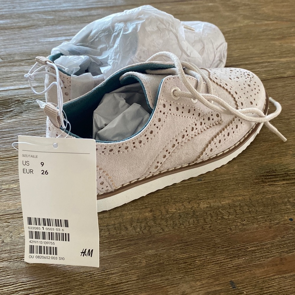 Boys dress shoe